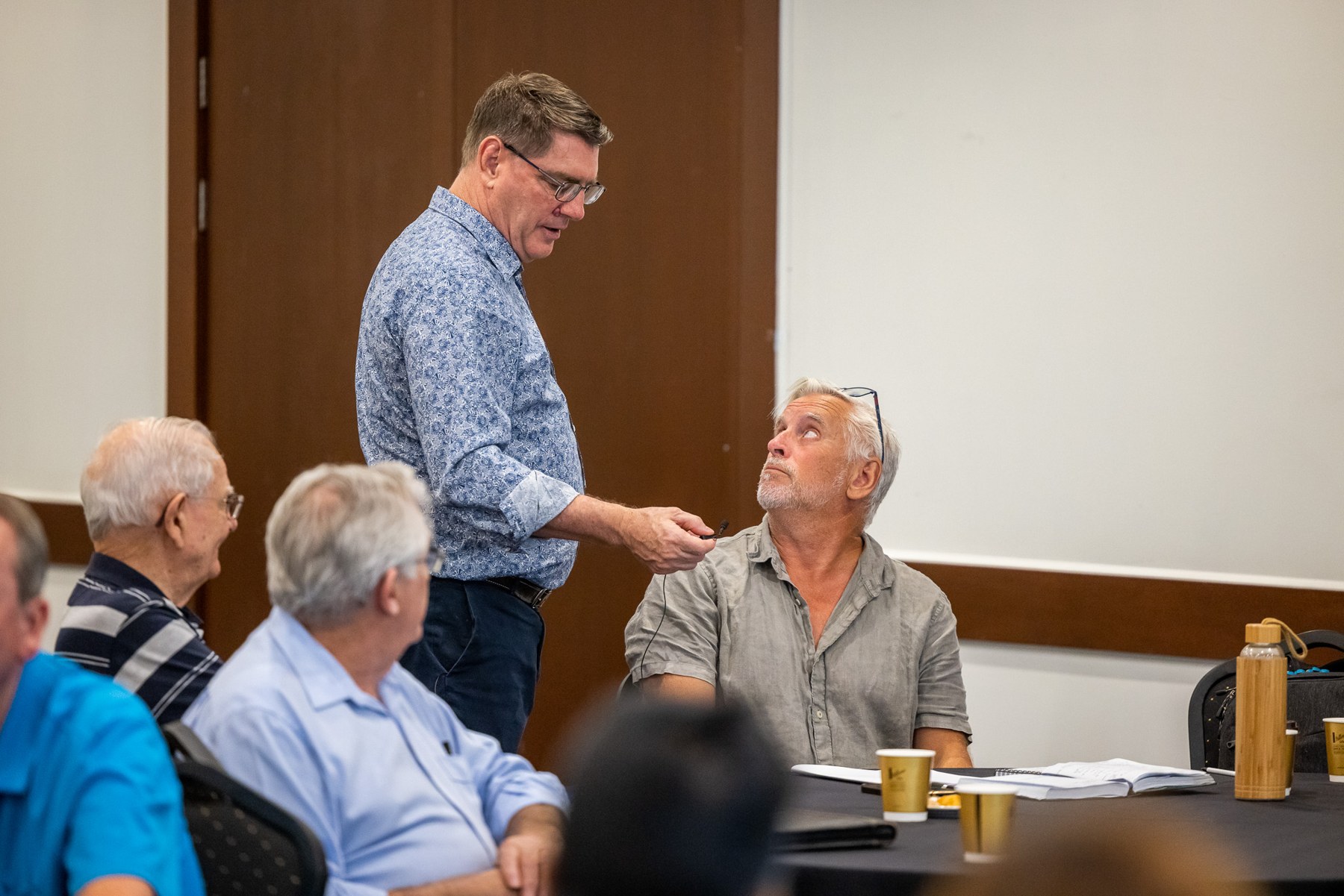 Russell Cummings working with workshop participants